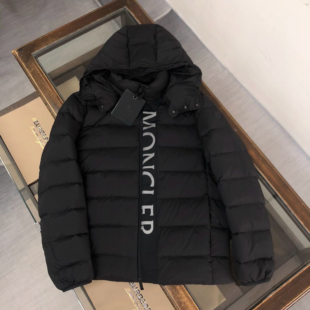 Moncler zip logo