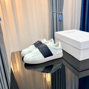 Valentino opens Shoes White and black